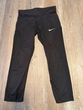 Nike Black Dri-FIT Athletic Legging Capris with White Logo